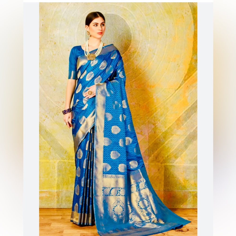 NEW Silk Blue & Gold Saree Handloom from Kanchipuram